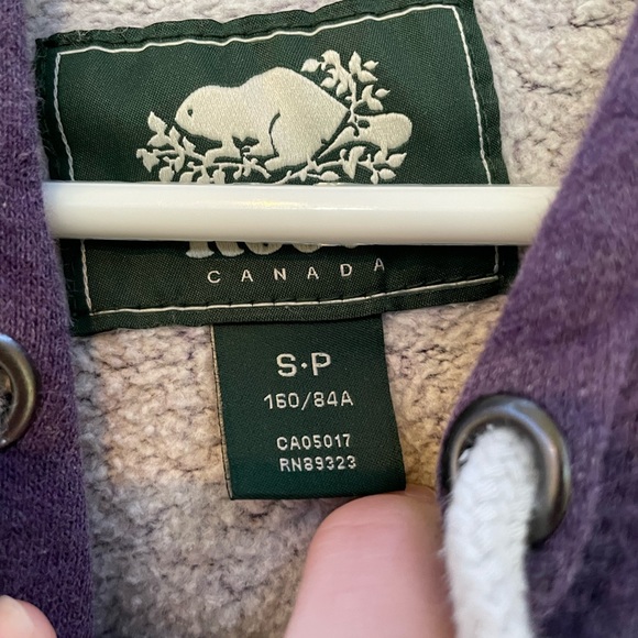 Woman’s size small roots hoodie, like new, no rips or tears. - Picture 2 of 3